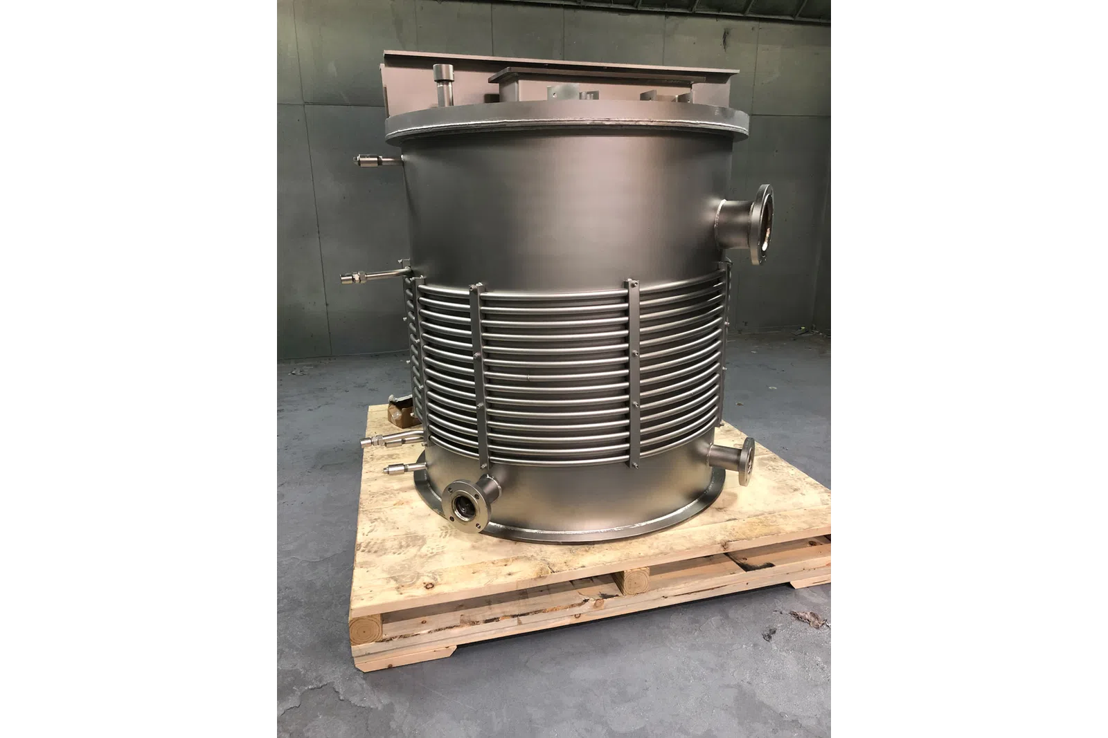 a large metal pot