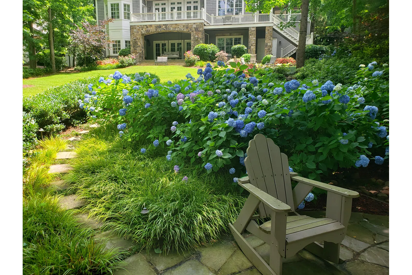a bench in a garden