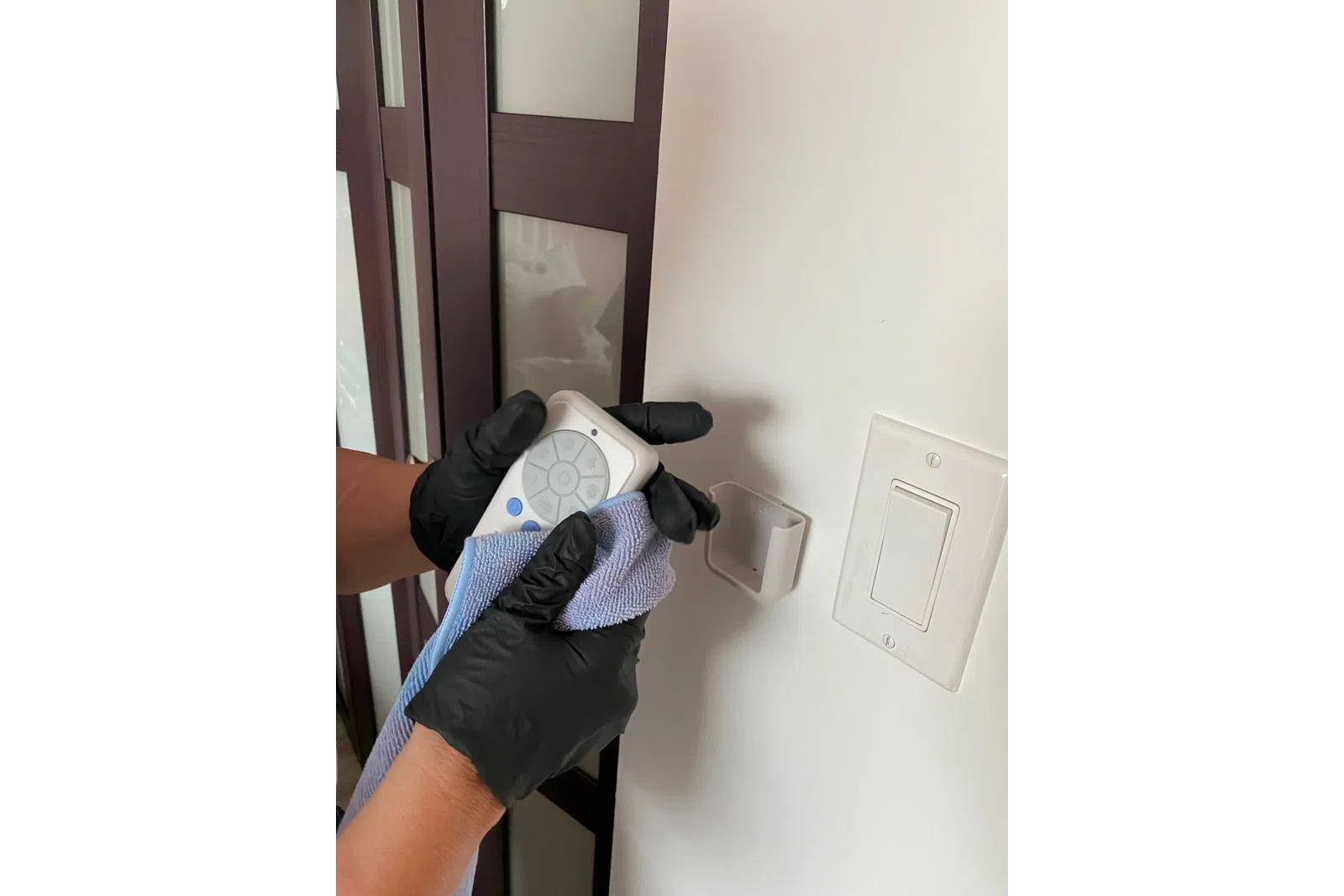 a person wearing gloves