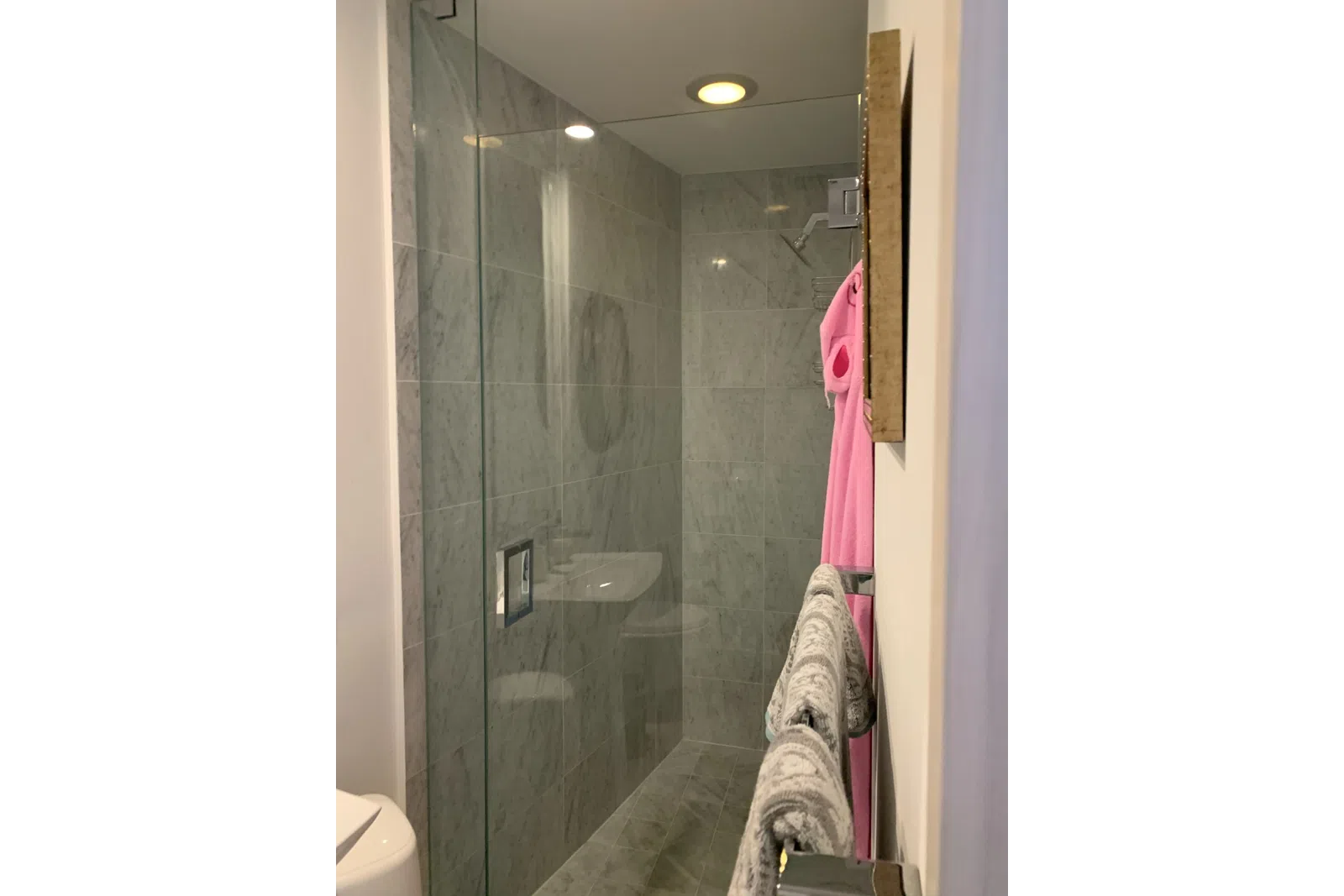a bathroom with a tile floor