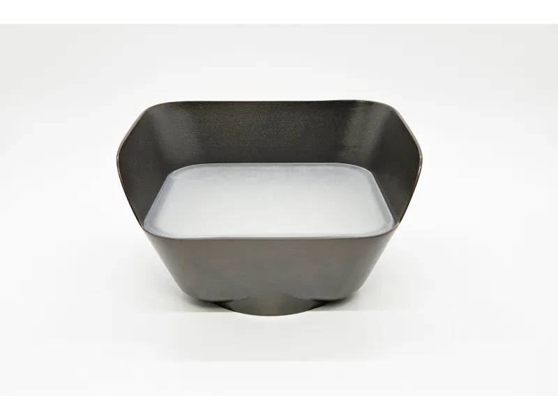 a black hat with a white background