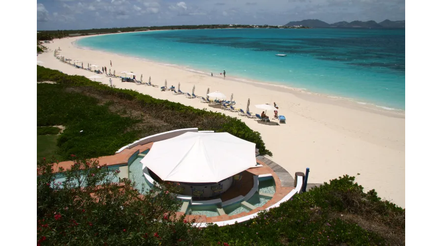 You say Sint Maarten, I say Saint-Martin