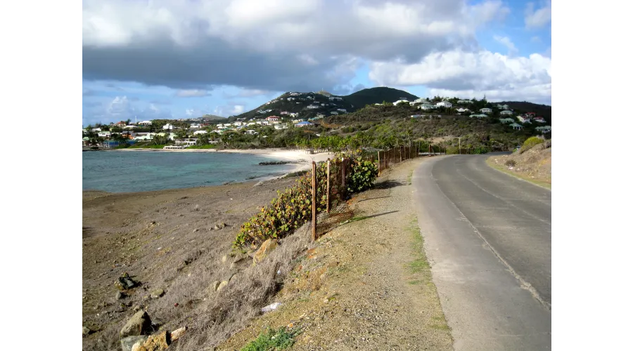 You say Sint Maarten, I say Saint-Martin