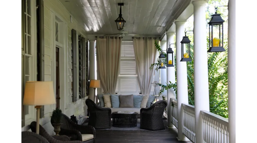 Charleston:  Above and Below the Surface