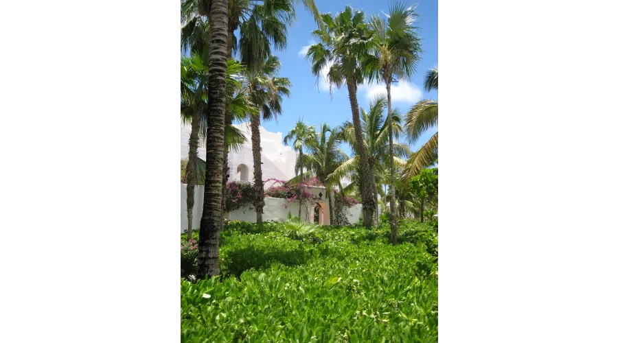 You say Sint Maarten, I say Saint-Martin