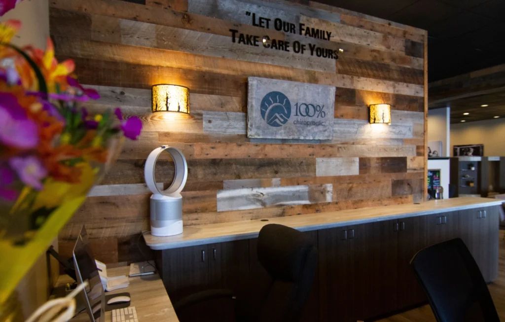 100% Chiropractic office with sign