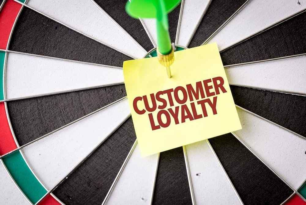 Boost Retailer Customer Loyalty in the Post-Holiday Period