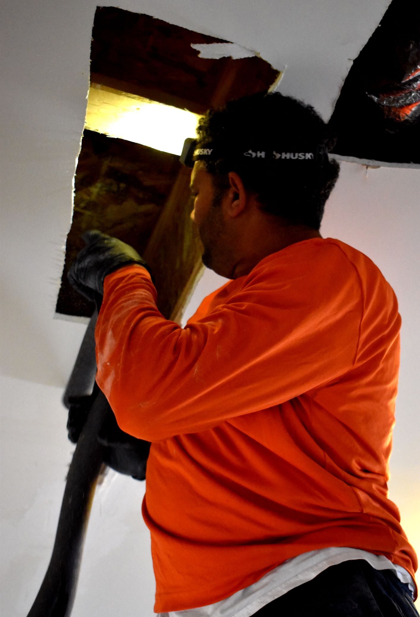 Estes Plumber Looking for a Water Leak in a Basement in Brookhaven, Georgia