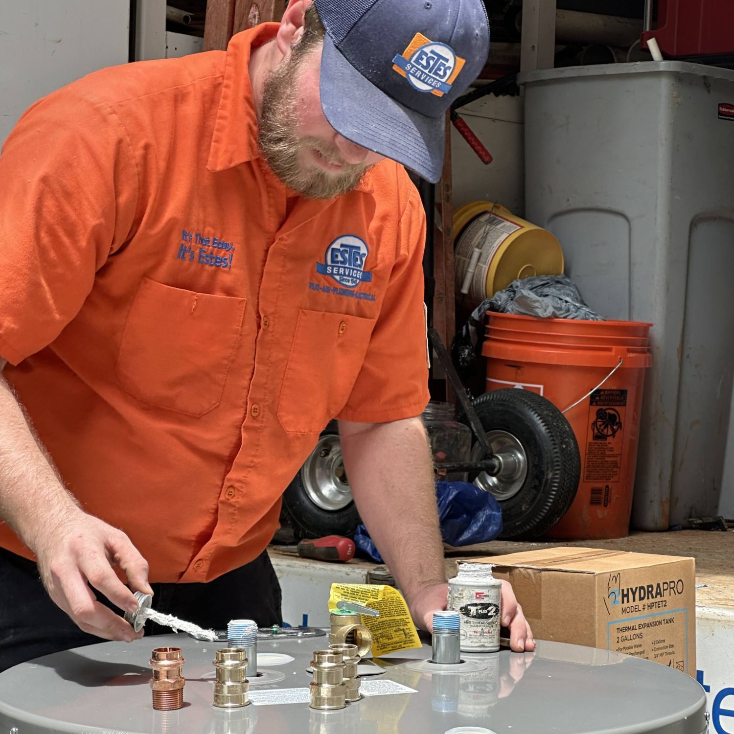 Estes Plumber is preparing the installation of a Rheem Water Heater