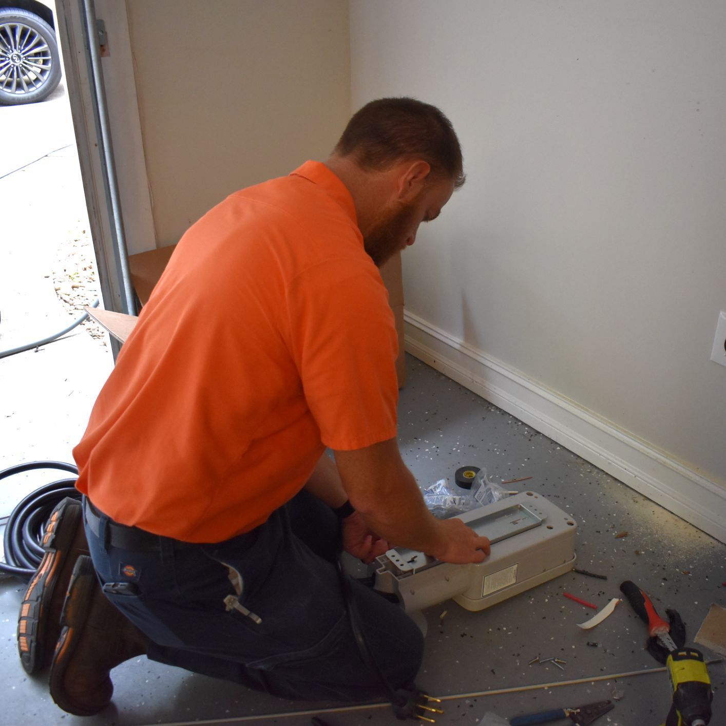 Estes Electrician Installing an EV Charger