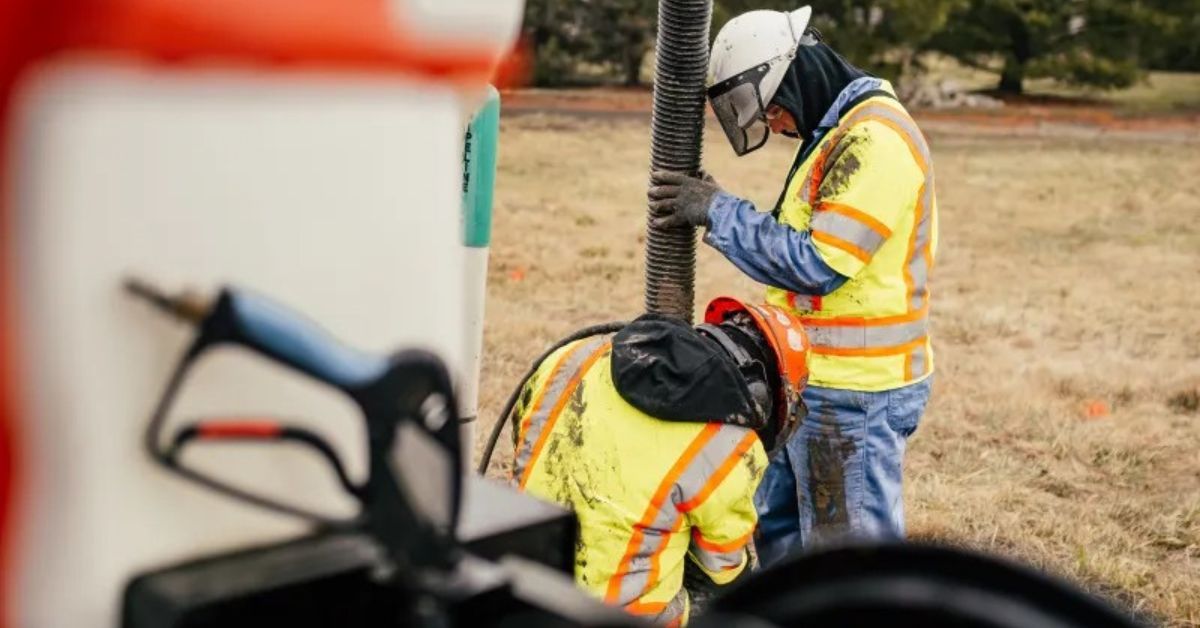 Air Excavation vs. Manual Excavation: Which is Best?