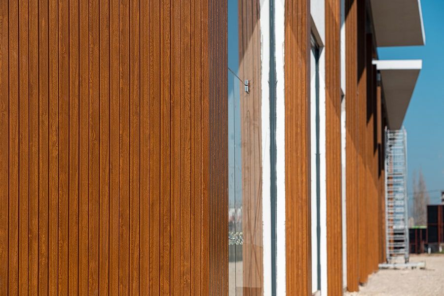 vertical panel siding