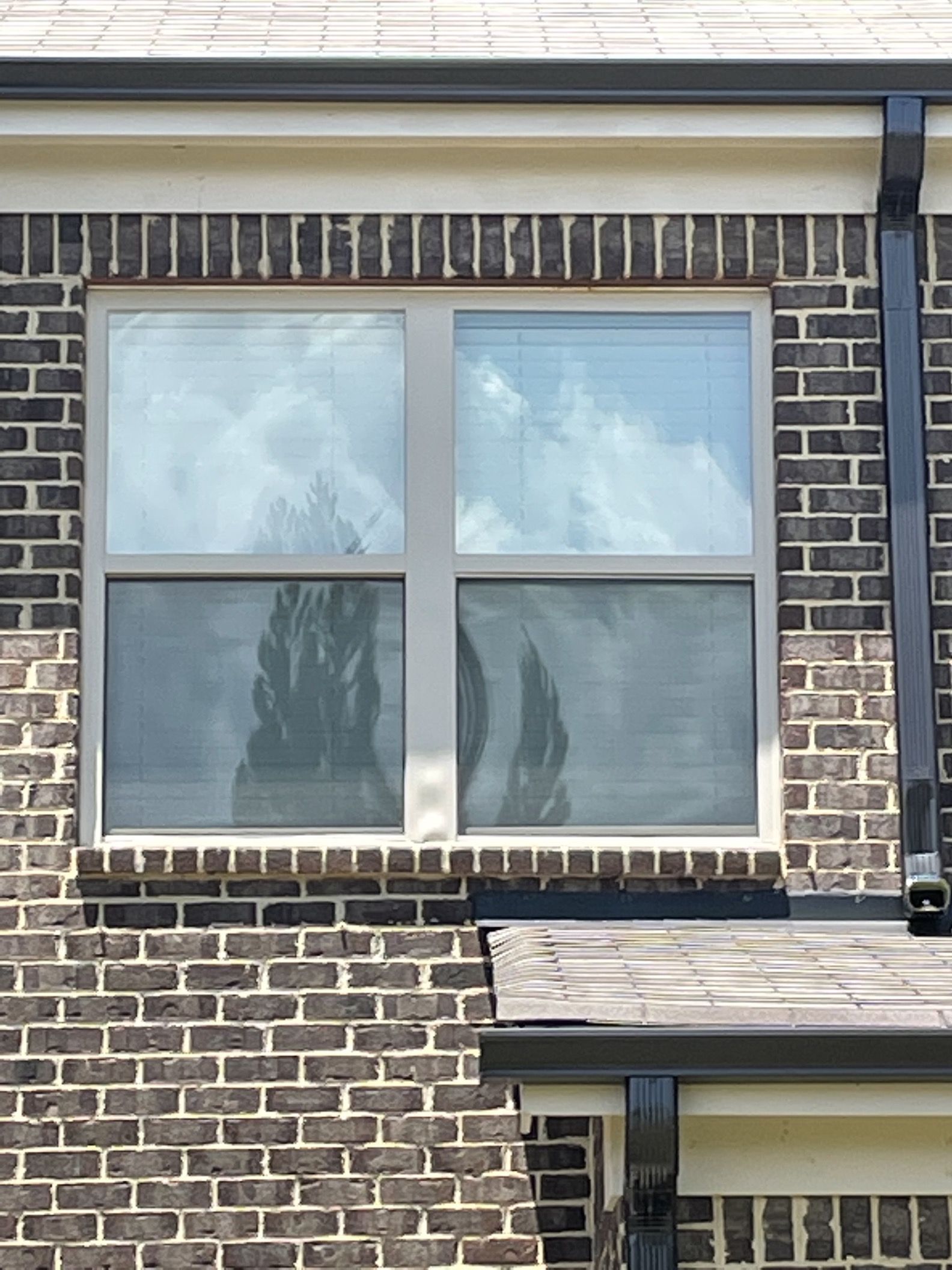 Dark vinyl windows are not good for window replacement North