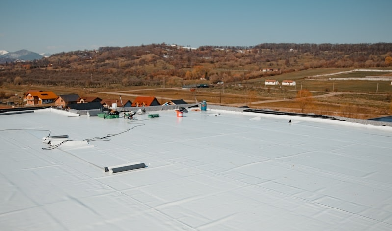 Top 5 flat roof materials: best options for your home