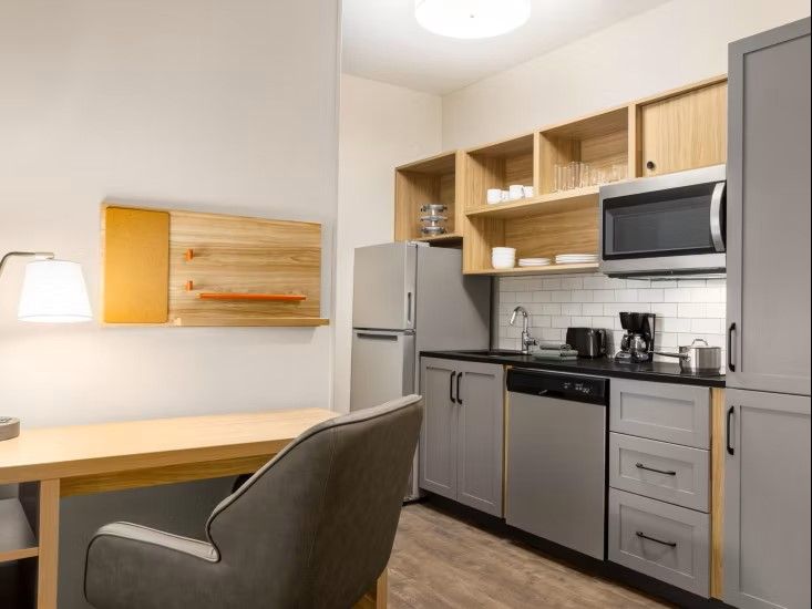 Candlewood Suites by IHG Custom Kitchen Cabinetry and Countertops