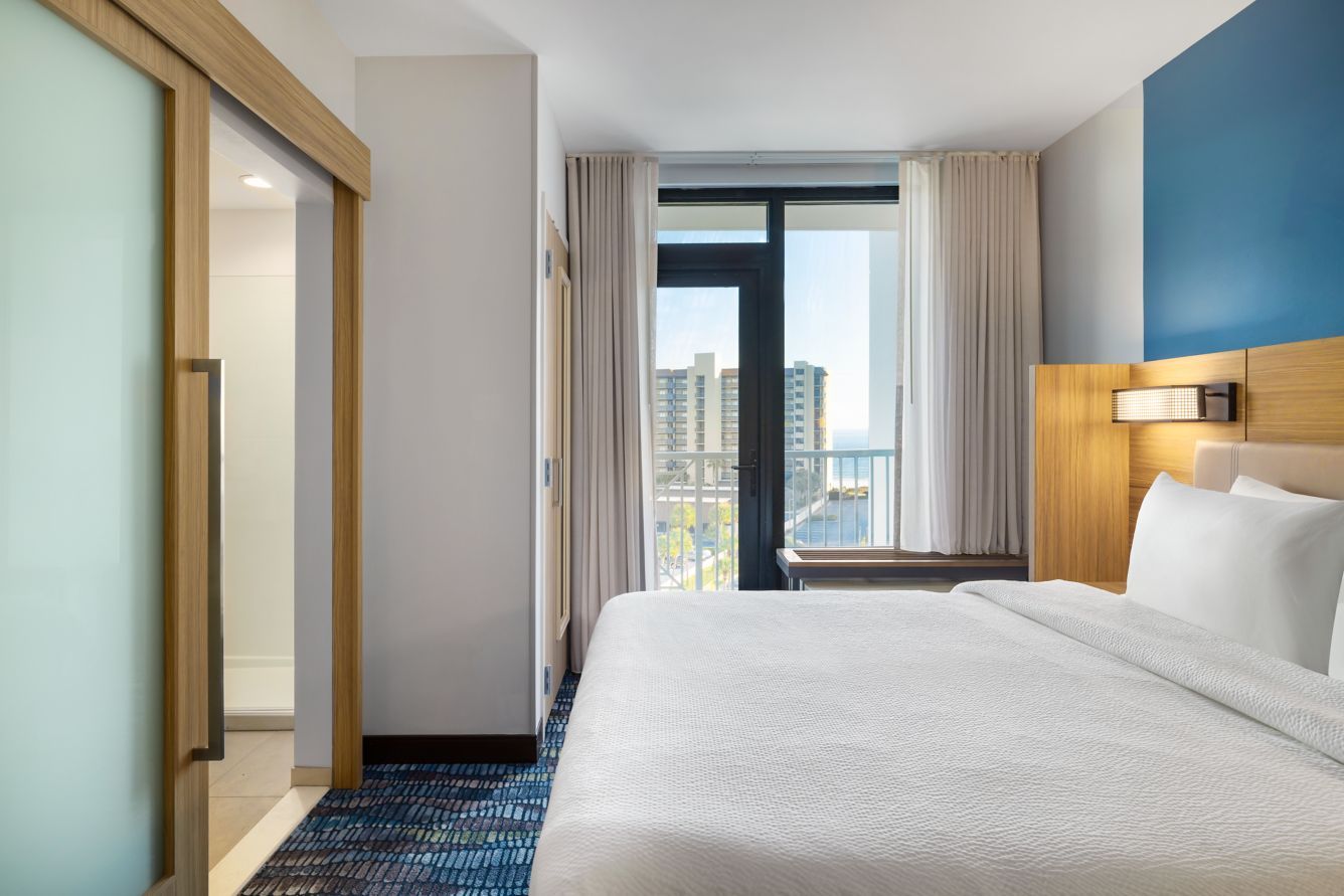 Springhill Suites by Marriott Custom Guestroom Barndoor