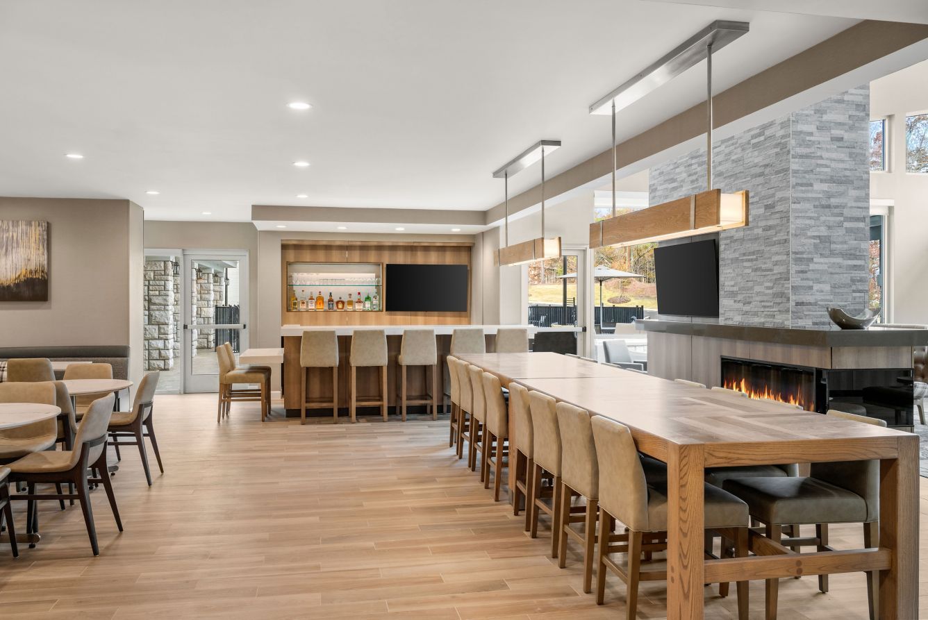 Residence Inn Lobby Bar Custom Millwork and Quartz Bar Top