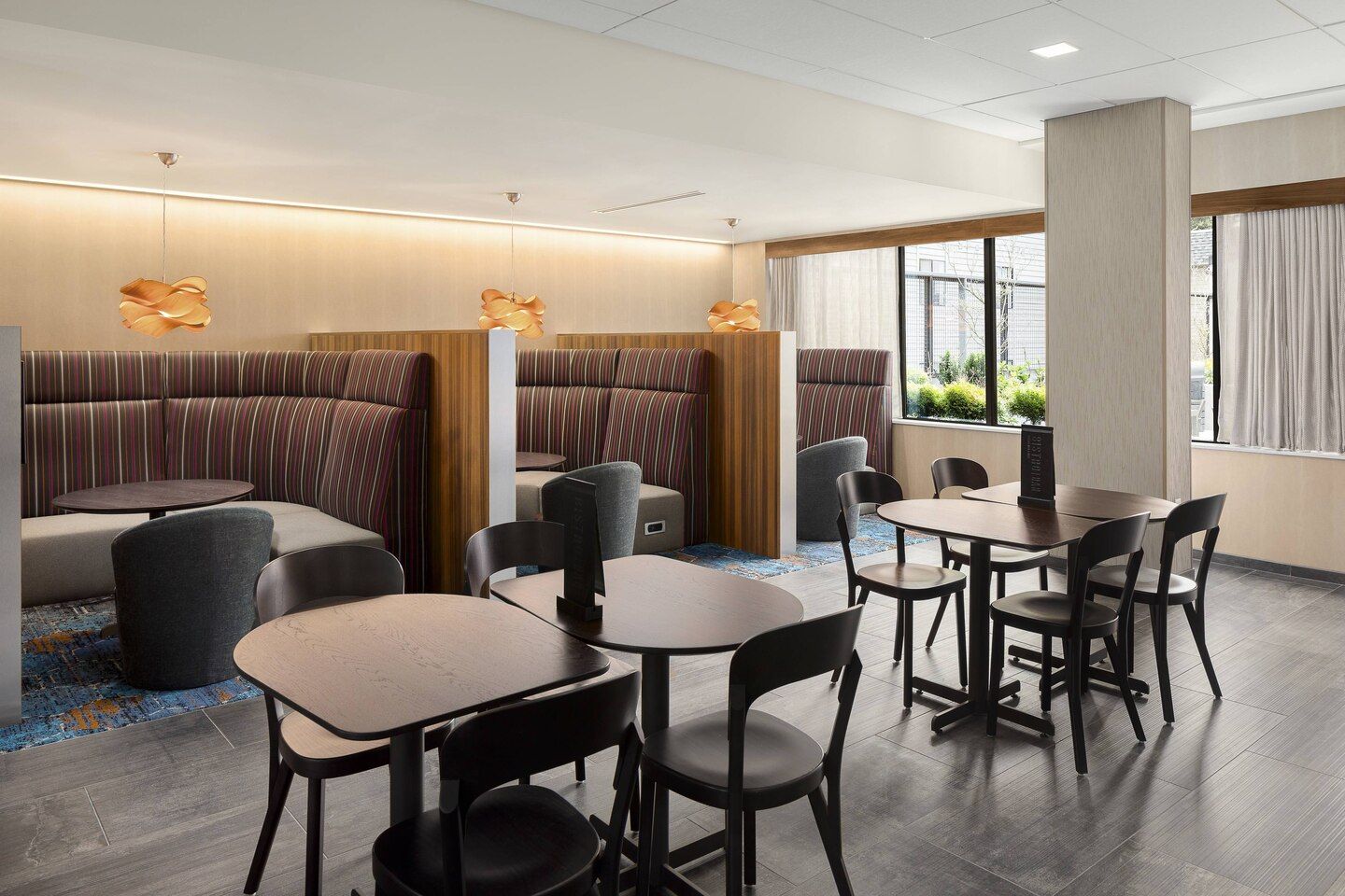 GEN 6 Marriott Courtyard Custom Bistro Millwork