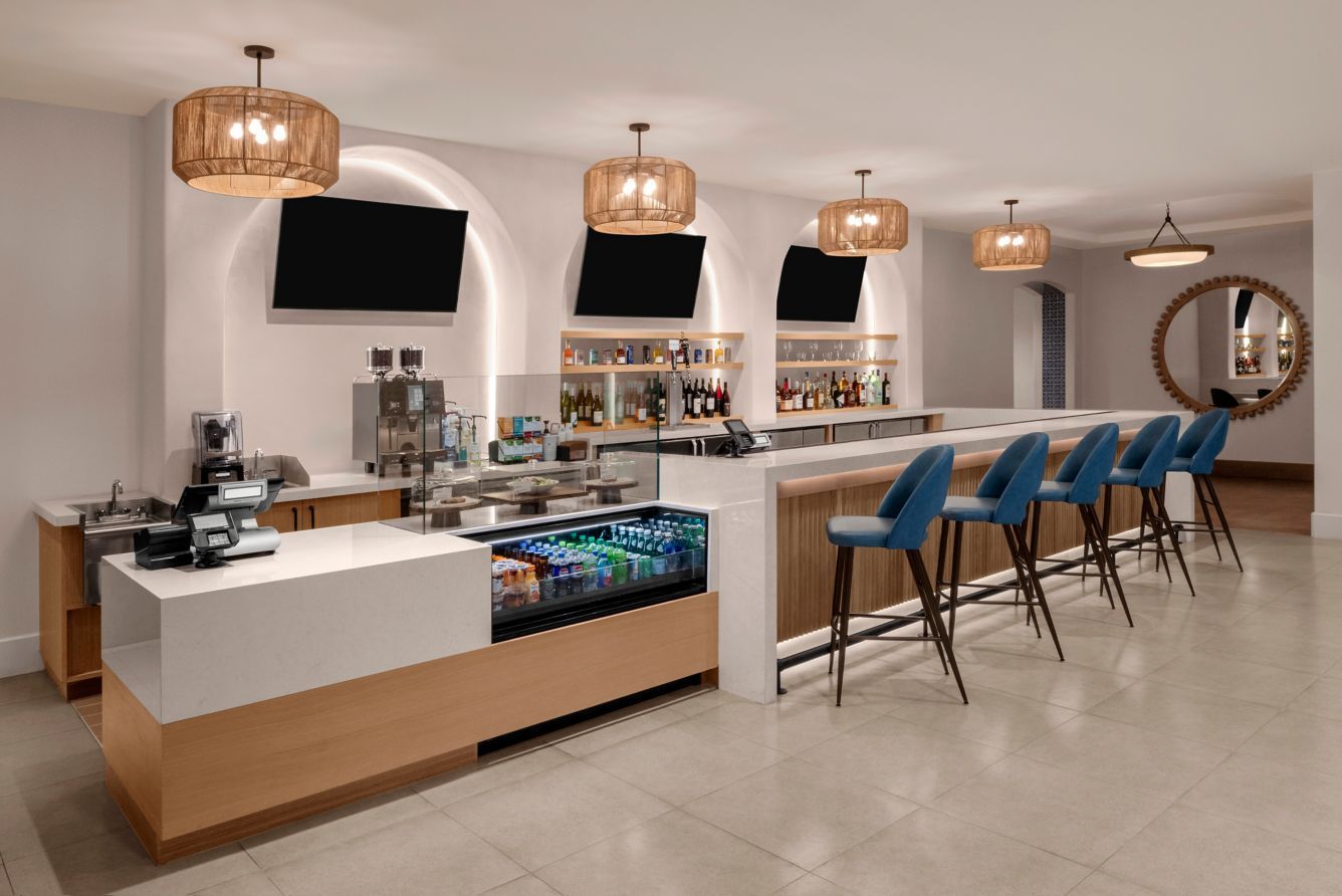 Courtyard by Marriott Custom Bistro Bar Cabinetry