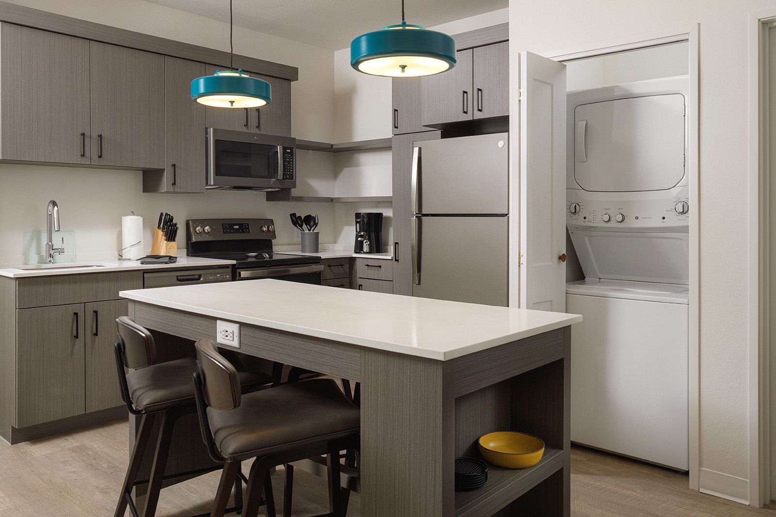 Import TFL Kitchen Cabinets and quartz countertops for hotels