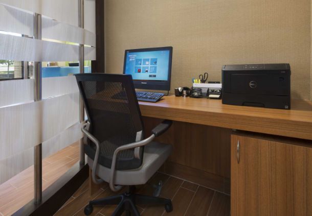 Springhill Suites by Marriott Business Center Millwork