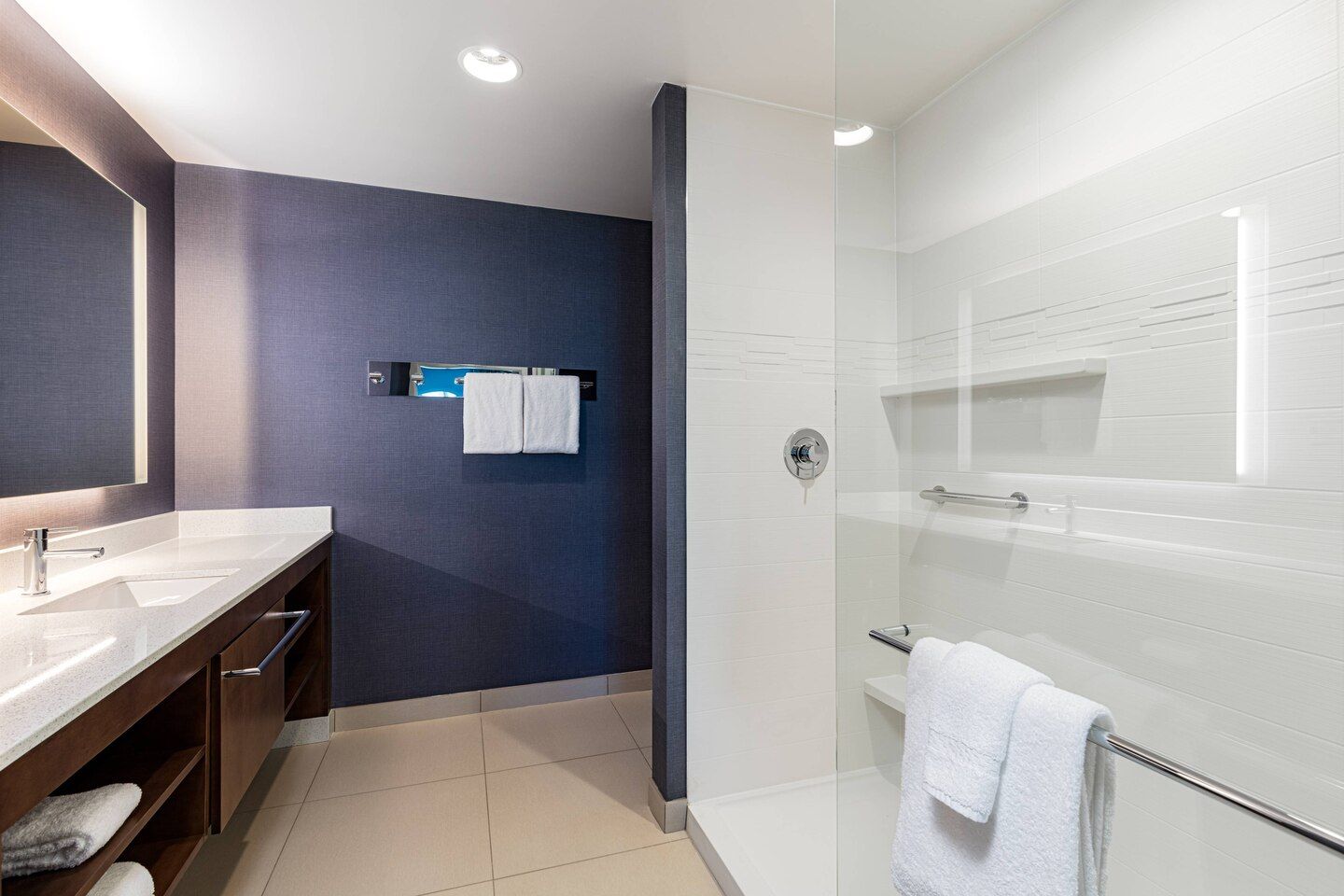 Residence Inn Custom Guestroom Bathroom Vanity and Quartz