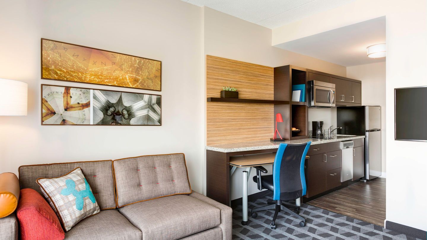 Marriott TownePlace Suites Guestroom Cabinetry and Counters
