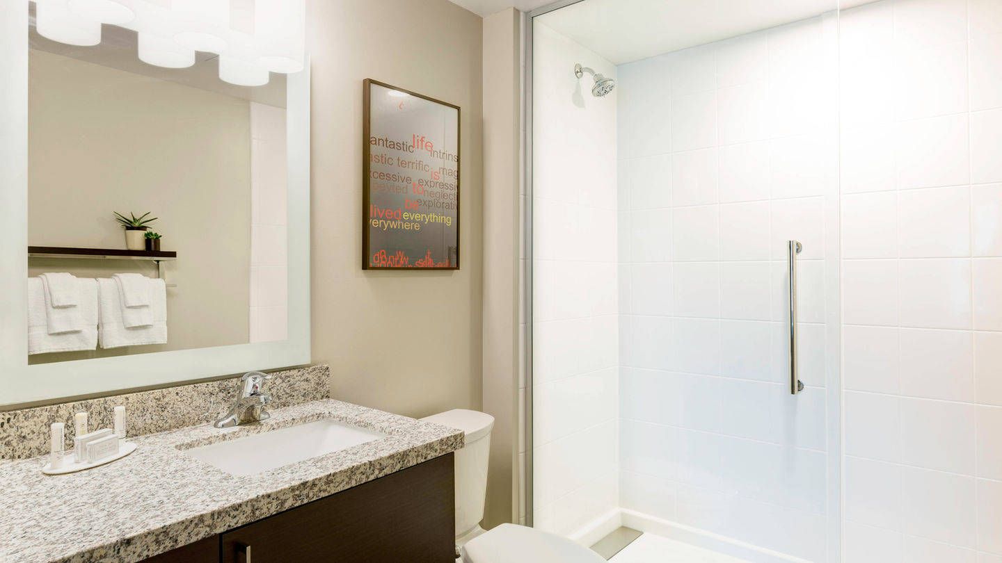 Marriott TownePlace Suites Custom Bathroom Vanity and Counters