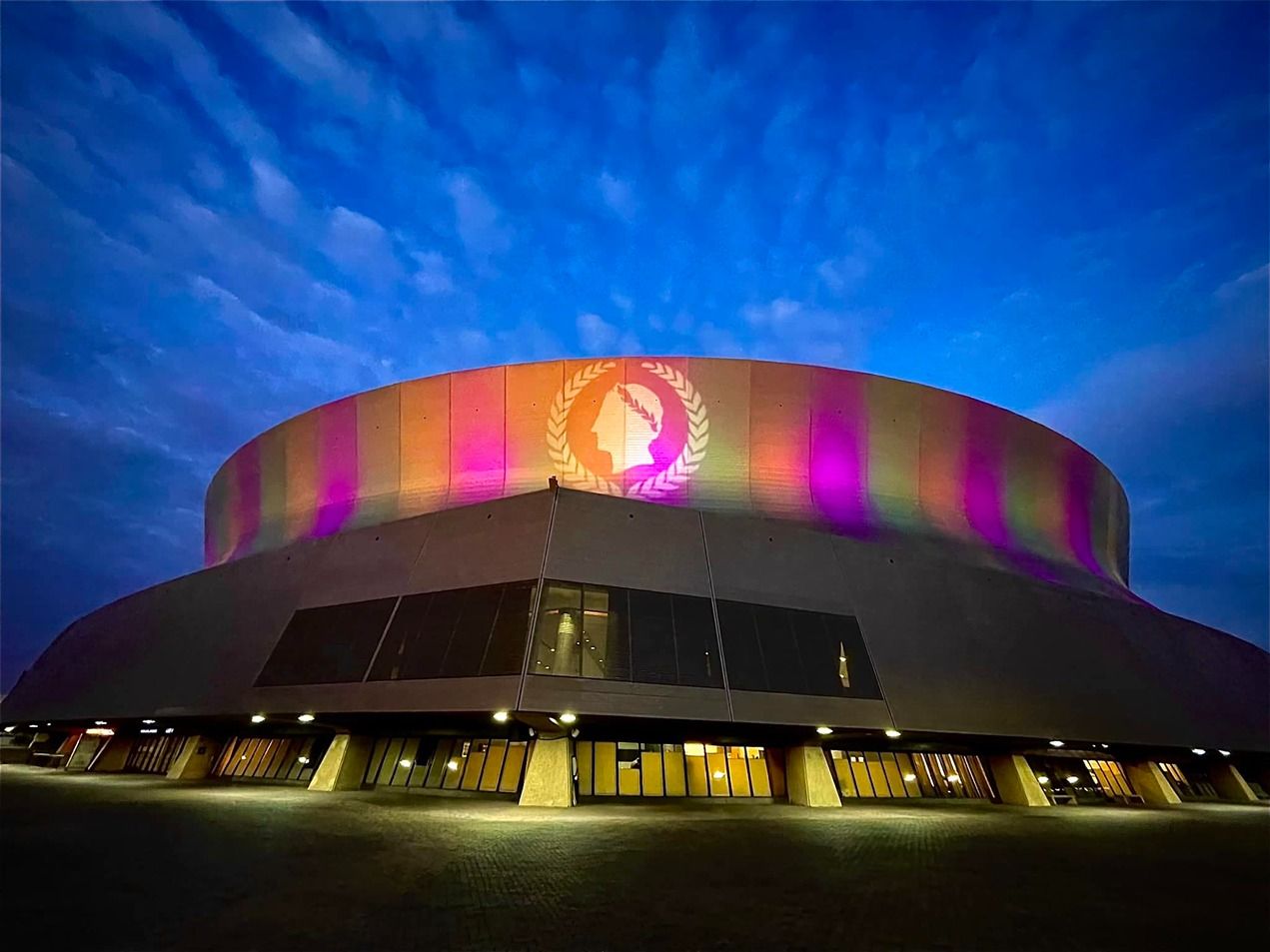 Caesar's Superdome  New Orleans Attractions