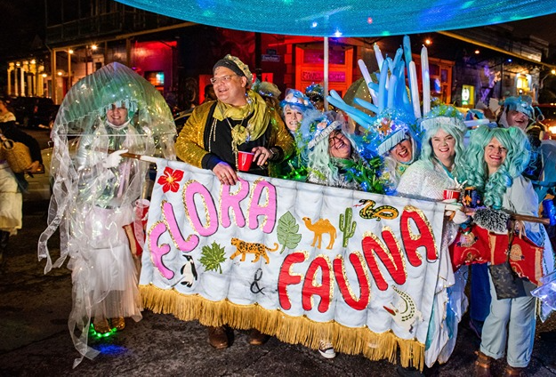 Les Fous du Carnaval Parade Rolling on January 19