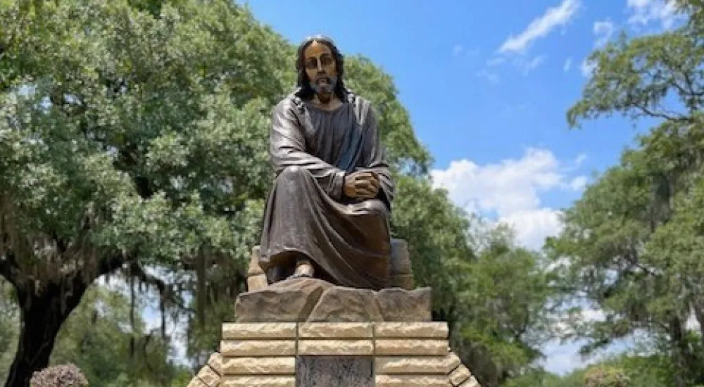 a statue of a person