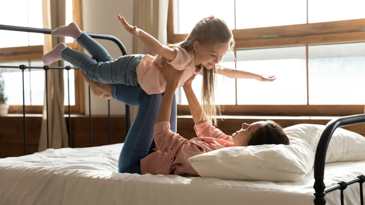 Mother and child bonding under primary custody arrangement