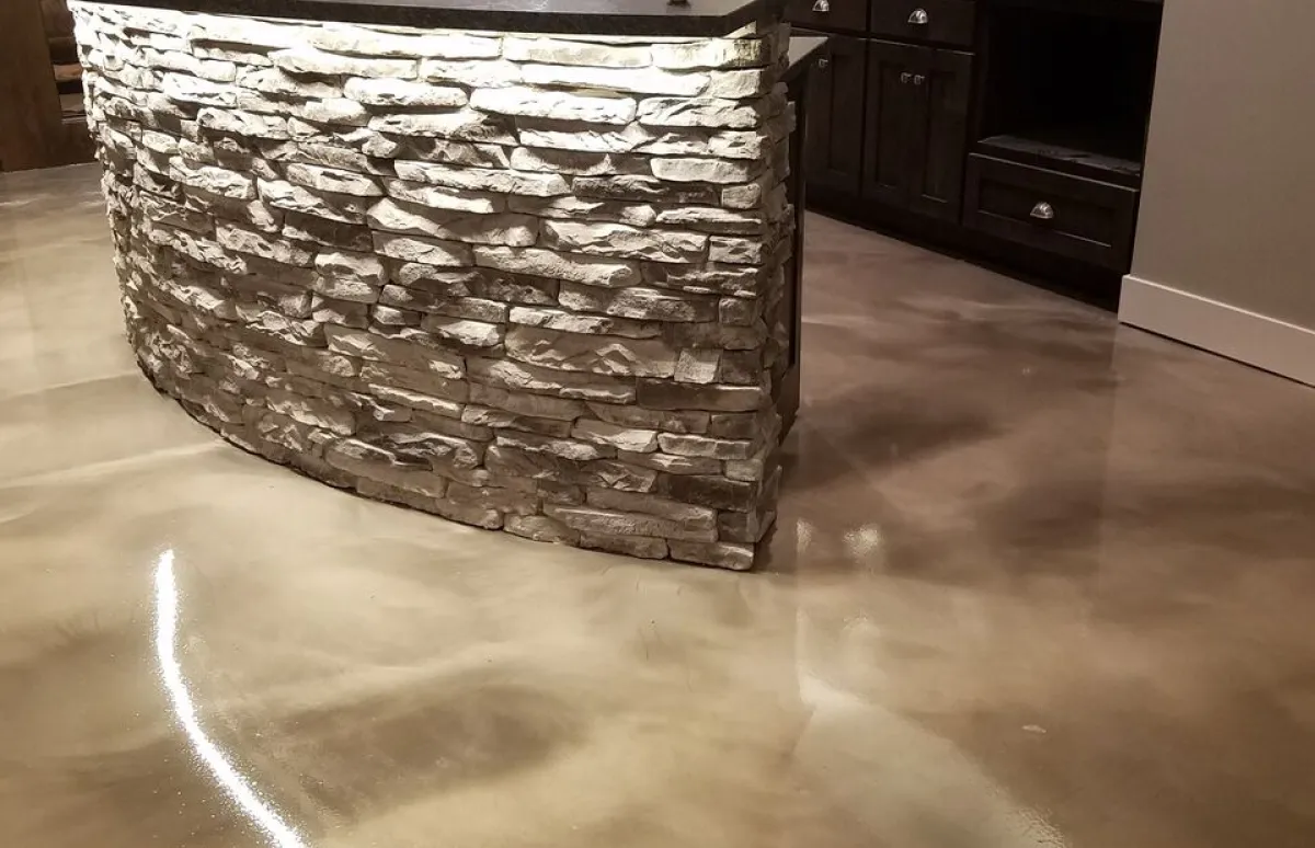 Liquid Metallic Bar