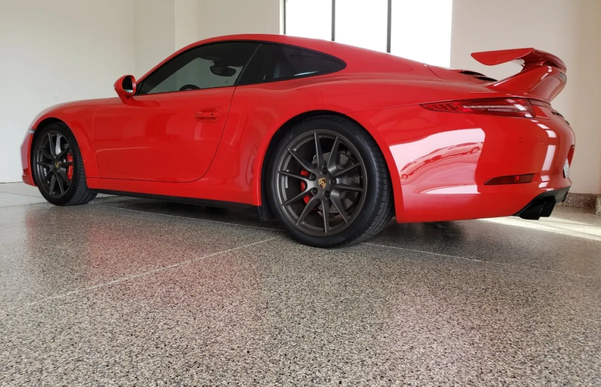 Red Porsche Sea Leaf