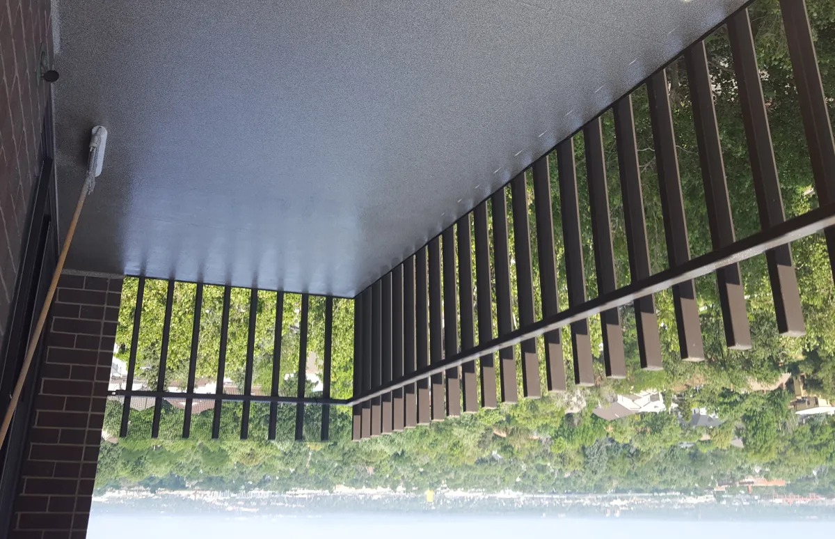 High Rise Patio Sea Leaf Quartz