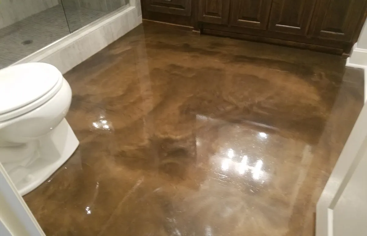Liquid Metallic Bathroom