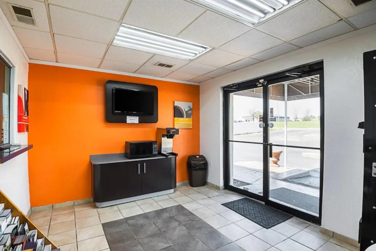 Economy Hotel Kansas City