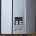 两台即热式热水器