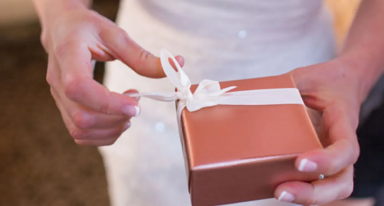 Do You Buy Your Bride A Wedding Gift?  