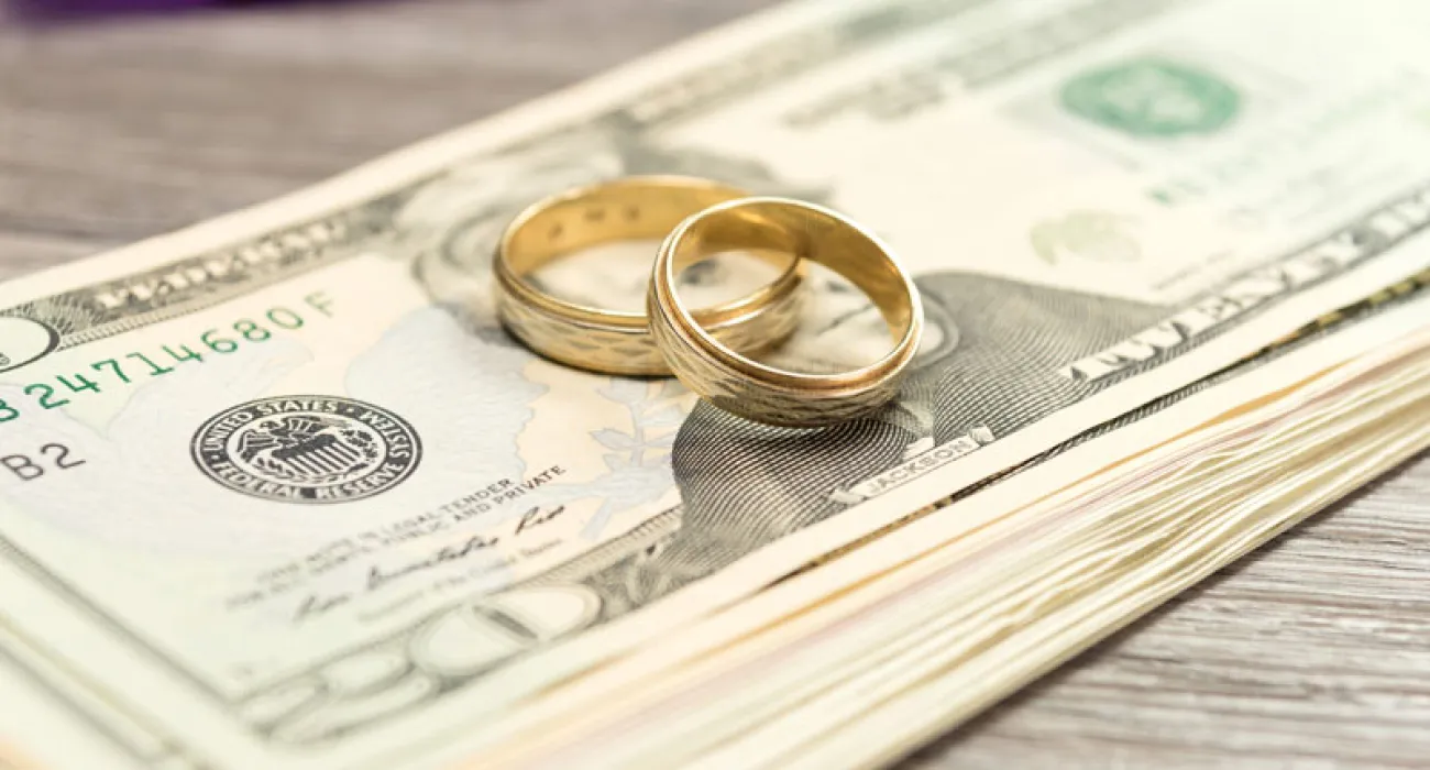 Five Ways To Save Money When You Plan Your Wedding