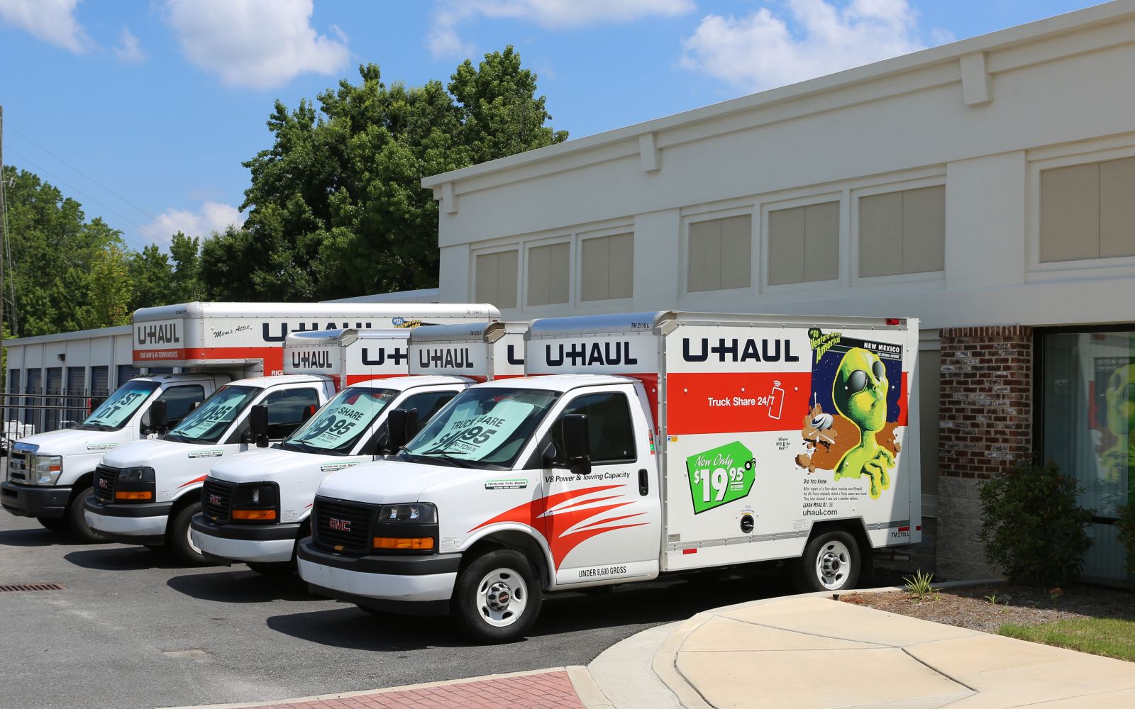 Kissimmee, FL Self Storage Units Climate Controlled Facility or Drive Up