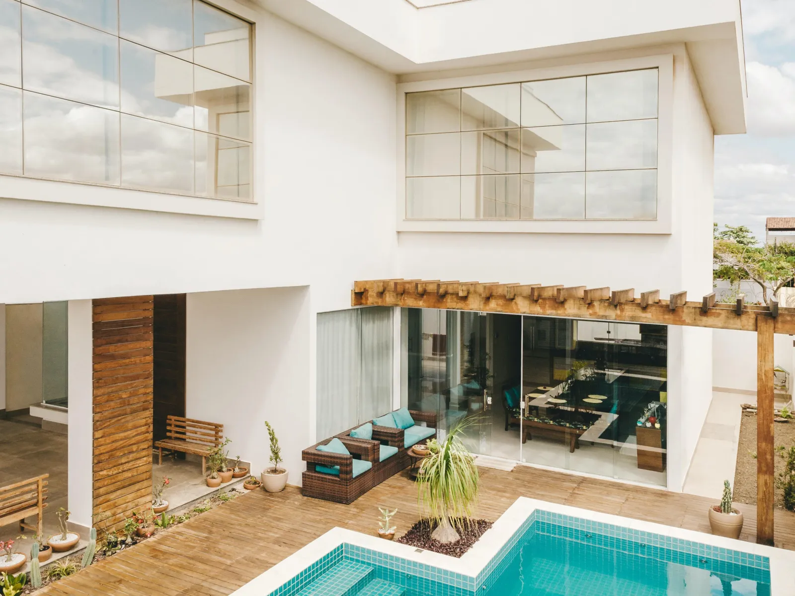 a swimming pool outside a house