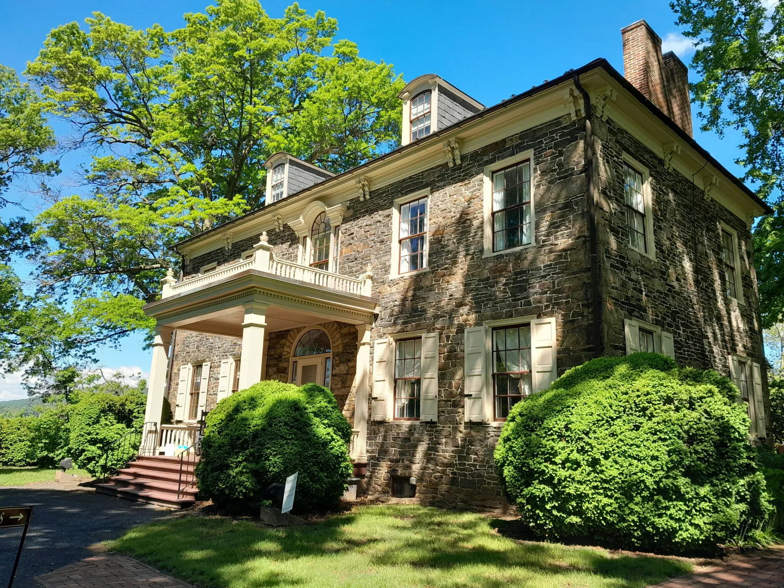 Residential and Commercial Pest Control in Harrisburg, Harrisburg Pest Services, Harrisburg Certified Pest Control Technicians, Harrisburg Exterminator, Harrisburg Pest Inspections.