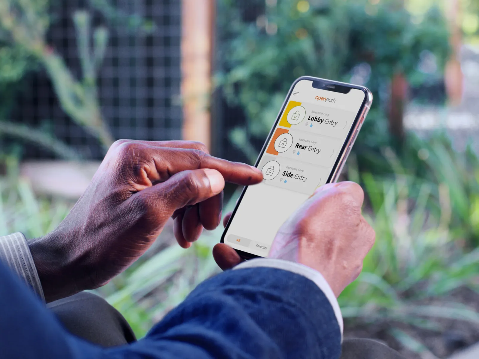 Using the Avigilon Alta openpath app to unlock doors