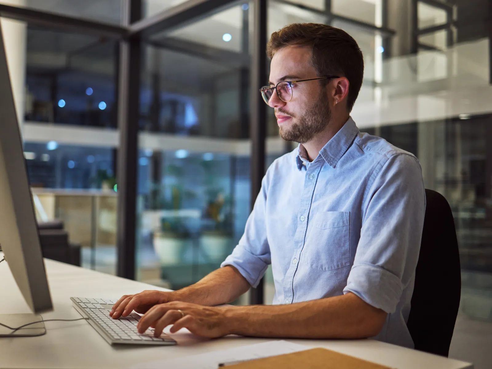 a man using a computer
