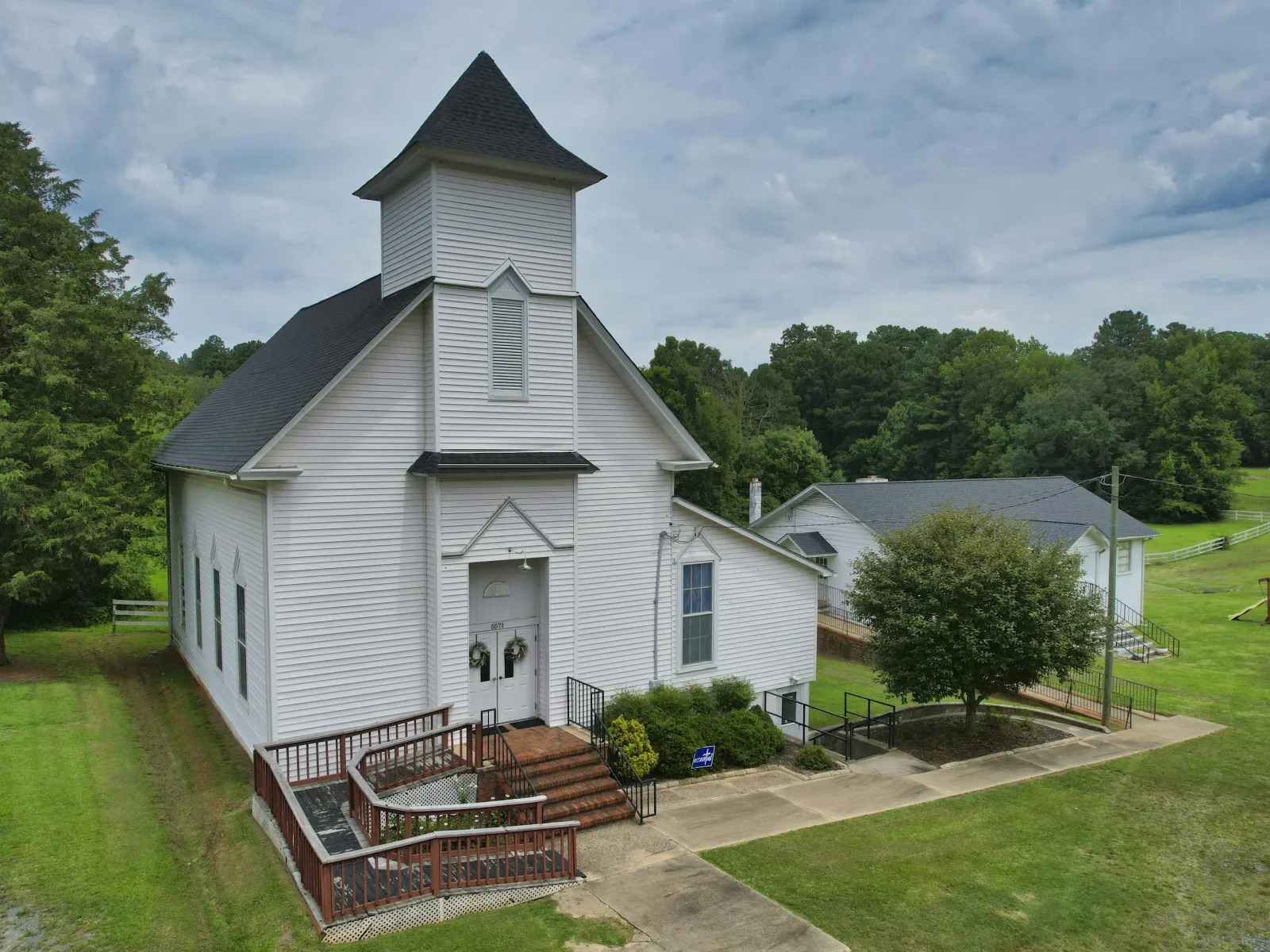 Residential and Commercial Inspection in Moncure, Moncure Home Inspections, Moncure Home Inspector, a home pro inspector in Moncure, FAA Certified Drone Inspections in Moncure, Sewer Scope Inspections in Moncure, FAQs