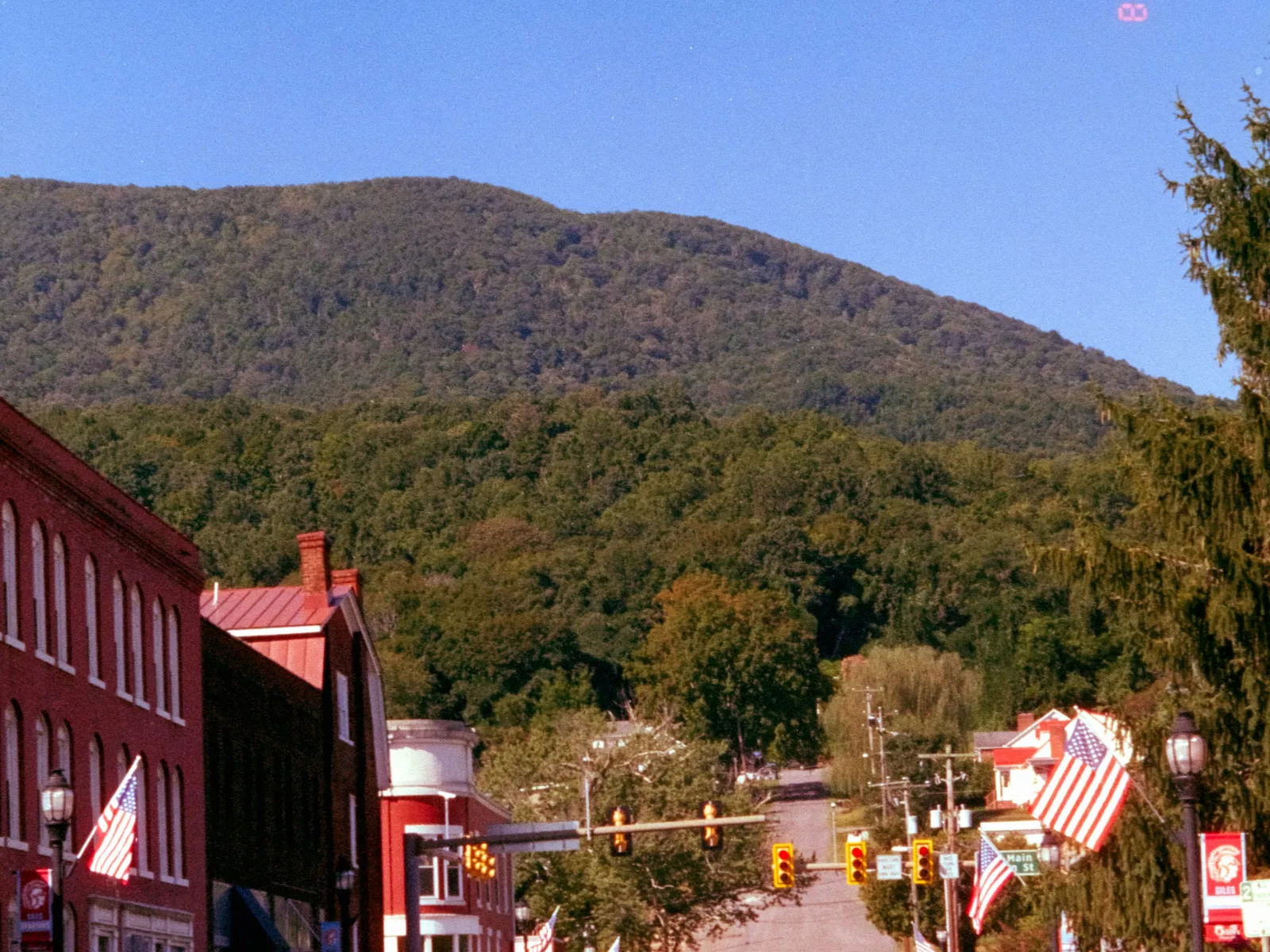 Home Inspectors in Red Springs, NC, Robeson County, 28377 Home Inspections, Certified Home Inspectors, Residential and Commercial Home Inspections in Red Springs, NC, Robeson County, 28377