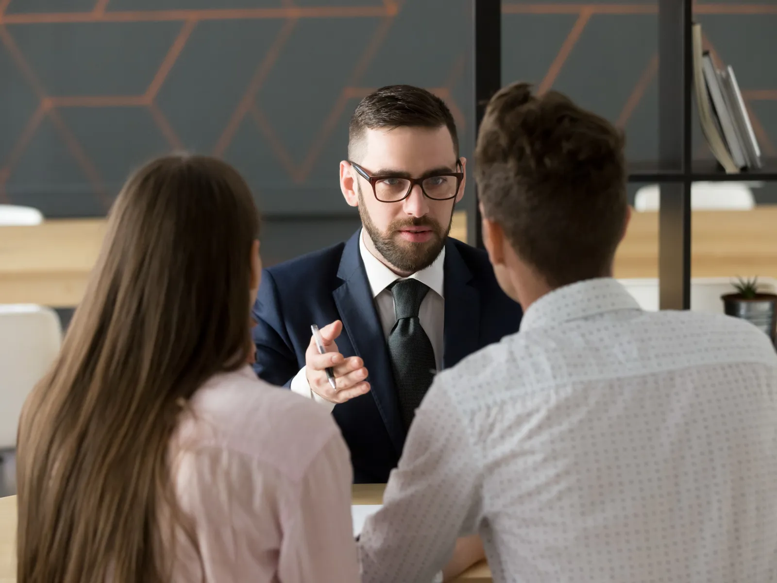Selecting the best divorce lawyer for you.