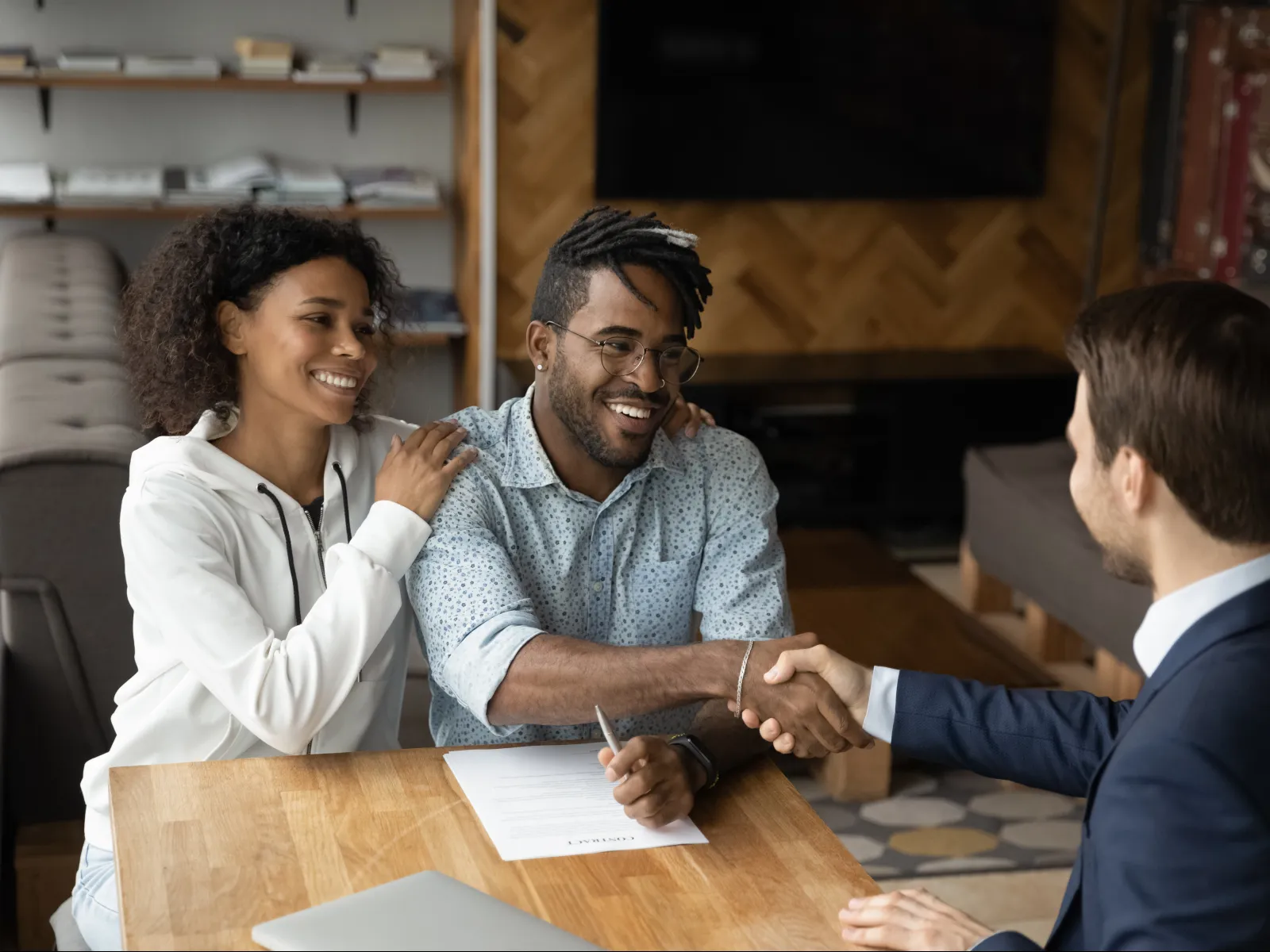 Selecting the best divorce lawyer for your case.
