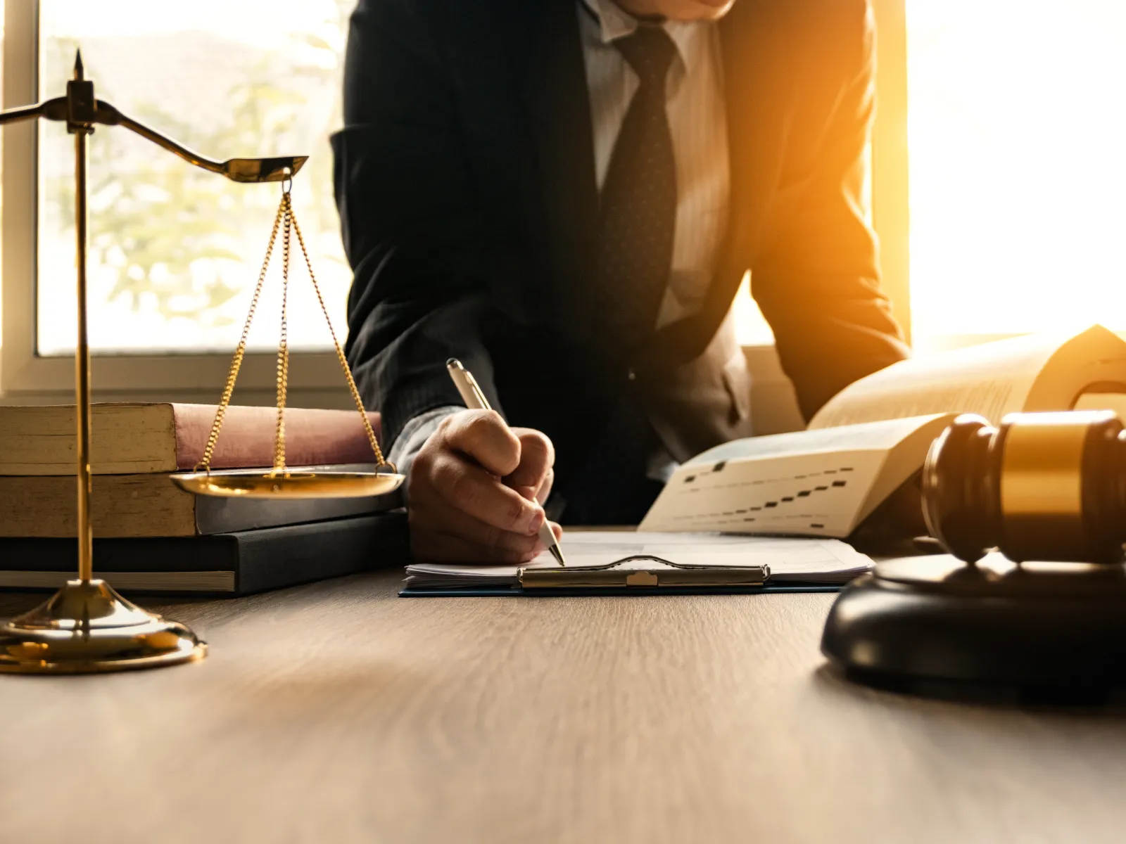 Georgia law on who pays college expenses.